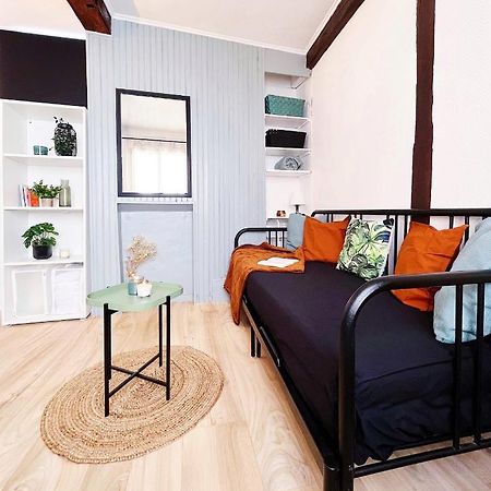 Superbe Studio Au Centre D'Orleans Apartment Bagian luar foto